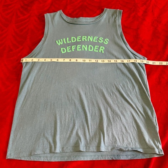 NWOT Medium Patagonia Blue Tank Top with Green Text Perfect Flawless Comfortable - Picture 3 of 9